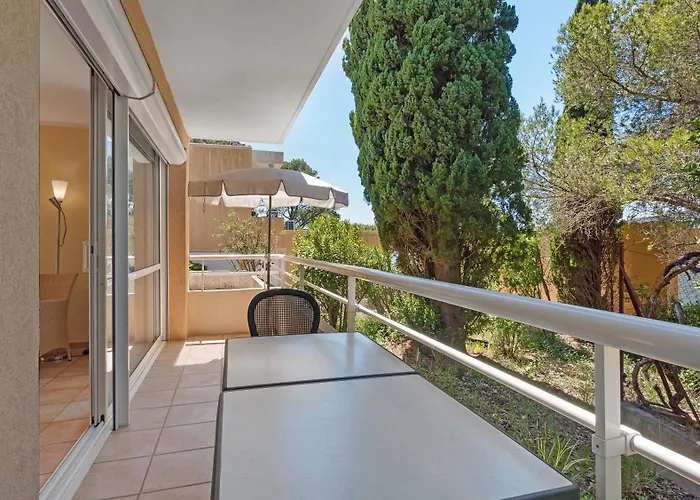 Hotel apartamentowy Les Tourelles
