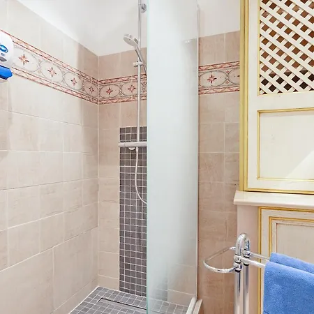 Les Tourelles 3* Sainte-Maxime